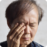 男患者眼神經痛為角膜破皮症狀表現